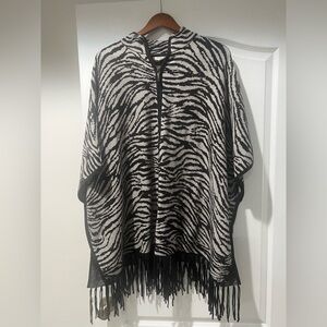 Christian Siriano Black and White Zebra Patterned Poncho size 1X